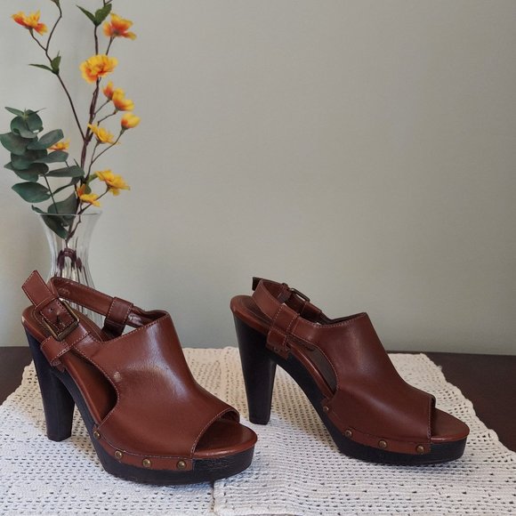 CHAPS SARISTA BROWN VEGAN LEATHER PEEP TOE HEELS (6B) - Picture 4 of 13